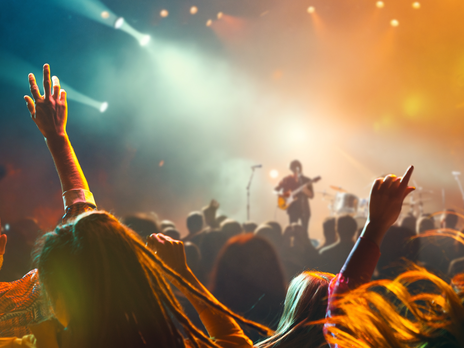 conciertos-en-el-salvador-presupuesto-multimoney_1